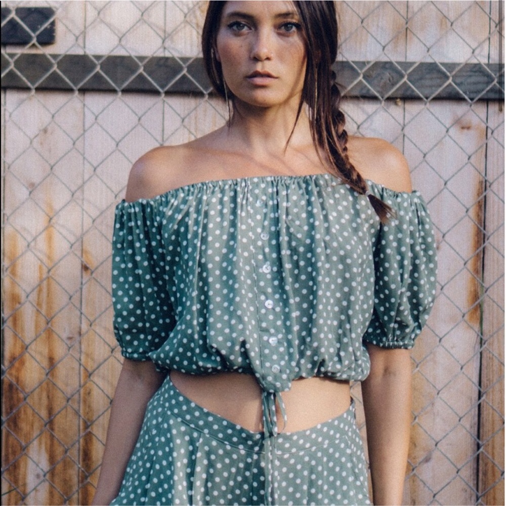 XIX PALMS top